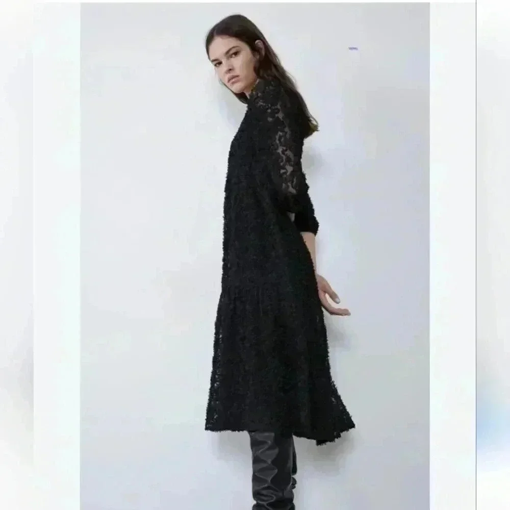 ZARA Contrasting Voluminous  Dress Size: Xl - Picture 5 of 12